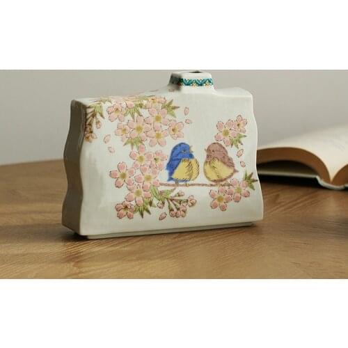 Japan cherry blossom double finches square flowers, birds and flowers in vases, ceramic desktop furnishing articles