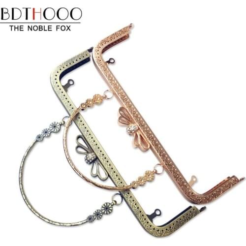 25cm Bag Accessories Metal Purse Frame Handle DIY Kiss Clasp Lock for Women Clutch Clasp Handbag Hardware Antique Diamond Handle