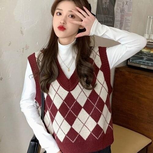 Spring and autumn new fashion diamond knit vest Korean retro sleeveless V-neck all-match pullover blouse loose women