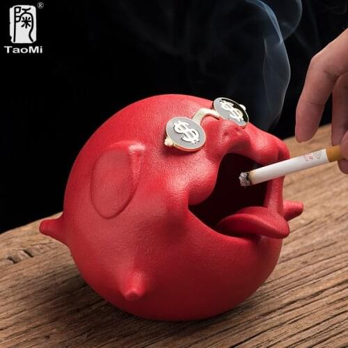 Creative cartoon animal pig ashtray personality trend ceramic anti-fly ash car fashion large-capacity ashtray ornaments