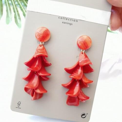 Is tasted A7 new custom shaped ear trumpet fringed petals more beautiful street snap fashion stud earrings earrings