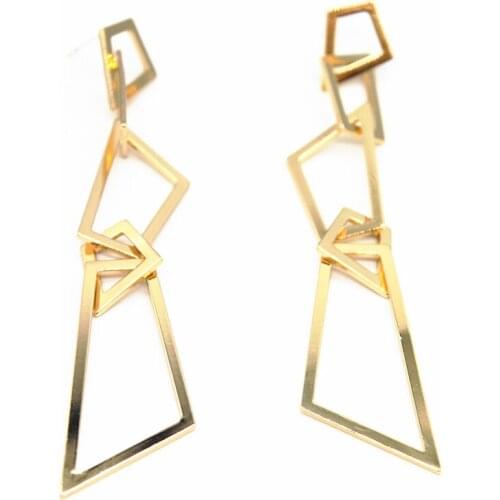 Lisa has the same high-level sense of personality geometric metallic temperament exaggerating face and suitable Earrings