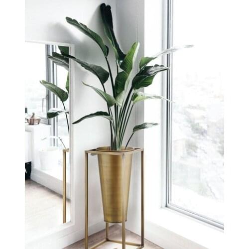 The Mia Vase 70 x 30 x 30 Cm Gold