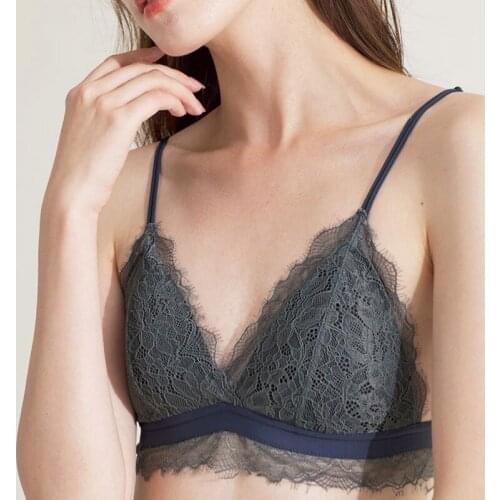 French Lace Sexy Triangle Cup Bra Underwear Womens Bra Thin No Steel Ring Beautiful Back Bra and Panty Set Summer Lingirie