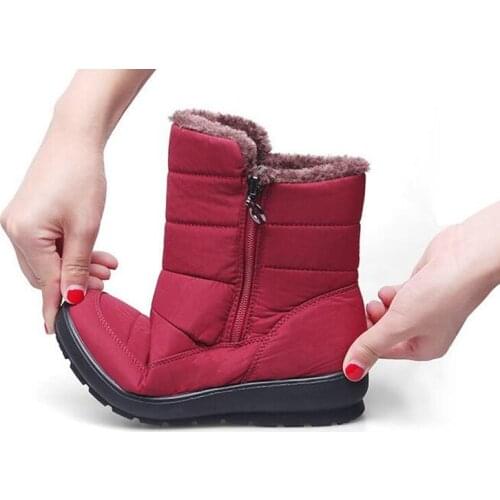 2020 The new non-slip waterproof winter boots plus cotton velvet women shoes warm light big size 41 42 snow boots