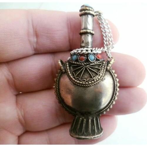 Tibet Silver Inlay Coral Chinese Handwork Old Carving Snuff Bottle