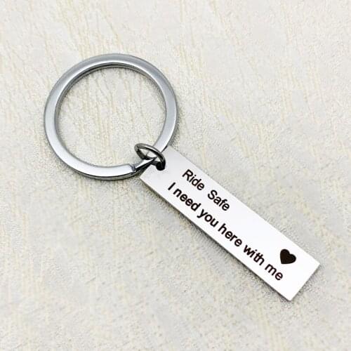 Oeinin Chic Keychain Ride Safe I Need You Here Key Chain Bags Bog/girl Couple Alloy Letter Color Keyring Steel Pendant Jewelry