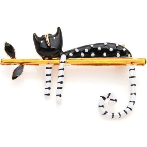 2021 New Fashion Jewelry Lazy Cat Sitting On The Tree Enamel Brooches For Women And Men Bouquet Pin
