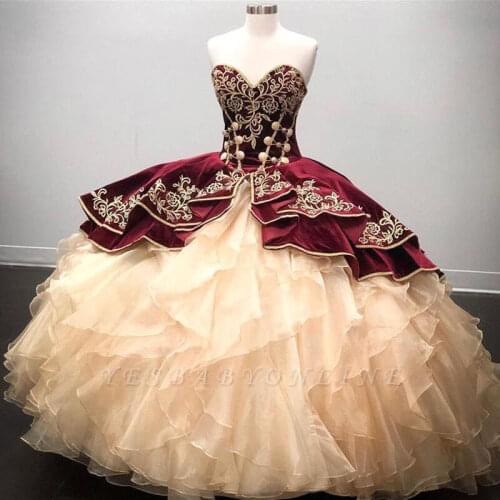 Sweetheart Burgundy Ball Gown Evening Dress with Applique Lace-up Back Neck Ruffles Birthday Evening Party Wear