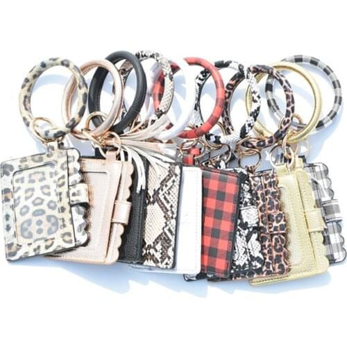 2020 New Fashion Multiful Keychain Key Ring And Card Wallet Pu Leather O Key Ring With Matching Wristlet Bag For Women Girls