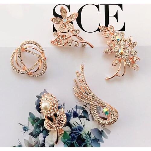 Fashion Rhinestone Flower Brooches For Women Brooch Simple Fashion Jewelry Wedding Brooch Corsage Valentines Day