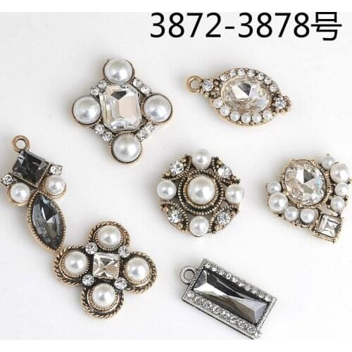 50Pcs Antique Gold color Crystal And Pearls Lucky Flower Charms Pendant DIY Findings Jewelry Accessories