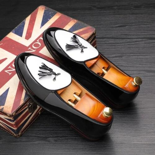 Yomior New Fashion Men Casual Shoes Classic Mixed Colors Tassel Formal Dress Oxfords British Wedding Flats Loafers Driving Shoes