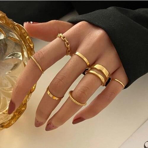 Laoloutian Rings