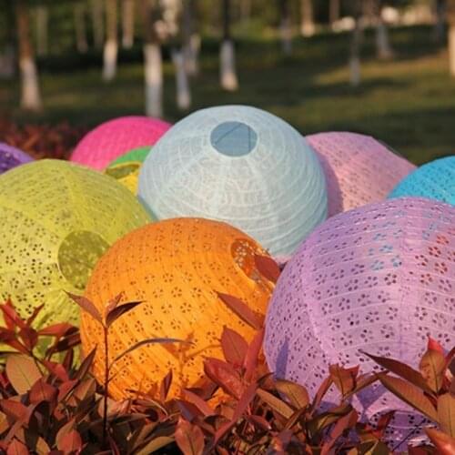 1Pcs New Chinese 6Inch/15Cm Style Hollow Hot Paper Lanterns Wedding lanterns Paper Iampshade Holiday Party Supplies Decoraations