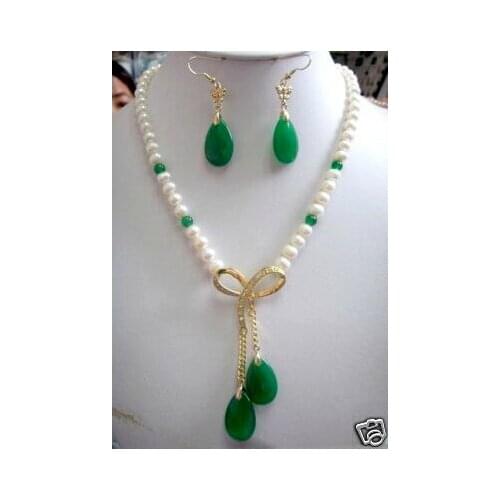 Beautiful 7-8mm - natural white freshwater pearl necklace Earrings set