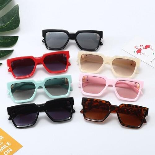 The new small box box plastic childrens street snap sunglasses personality sun glasses outdoor shade 2032 children