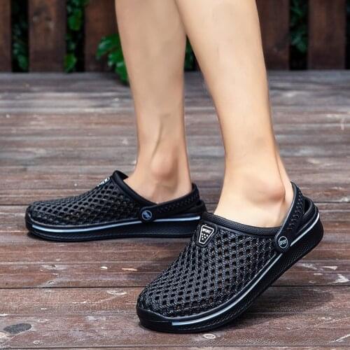 New Summer EVA Black Sandals for Men Outdoor Comfortable Garden Beach Clogs Men Sports Sandals Platform Soft Sandals Women