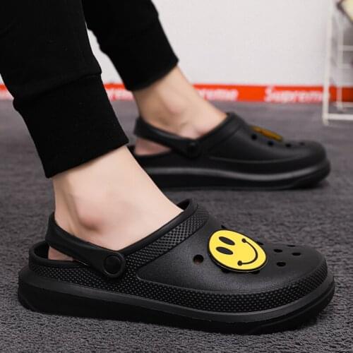 Summer Men Slippers Smiley Mules Outdoor Garden Shoes Clogs Beach Slippers Flip-Flops Men Indoor Home Slides Bathroom Loafers 39