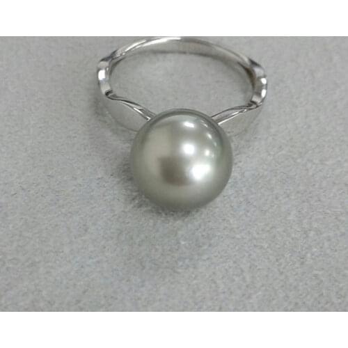 Lustrous 10.5mm Round Gray Genuine Tahitian Cultured Pearl Ring 14k White Gold
