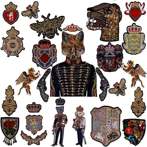 Large Sew on Uniform Foxes Embroidery Patch Embroidered Applique Bee Dog Tiger Gun Heart Patches for Clothing Appliques Patches