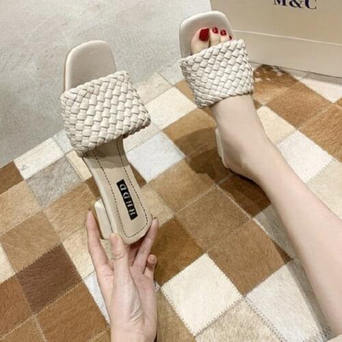 Sandals and slippers womens summer wear 2020 new fashion all-match bow slippers womens flat-bottom woven shoes