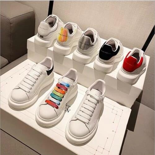2021 NEW Luxury Brand Women Casual Shoes Fashion Luminous White Sneakers Flats Leisure Shoes For GirlsComfortable New 34-44