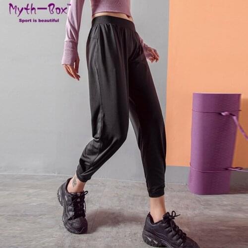 Yoga Pants Women Loose Bloomers Woman Leggings Sport Running Trousers Pocket Gym Haren Pant Quick Dry Fitness Jogger Pants Harem