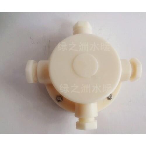 4 way waterproof connection water under the connection of the water line under the line of water and close to the bottom line