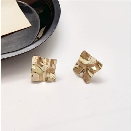 Temperament simple high-quality metal earrings fashion jewelry ladies earrings creative gift for women