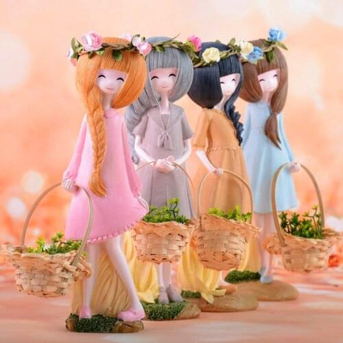 Miniature Resin Basket Girl Home Decoration Accessories