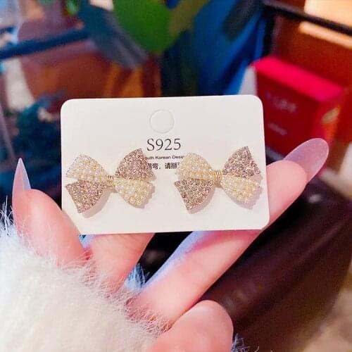 Korean Crystal Pearl Bow Knot Stud Earrings for Women Exquisite Small Butterfly Ear Pretty Accessories Oorbellen 2021