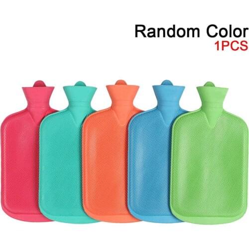 1Pcs 2000ML Portable Hot Water Bottle Color Thick Rubber Hot Water Bottle Hot Water Bags Household Accessory Random Color