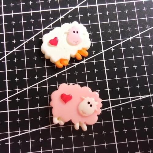 1pcs/lot Resin flat back love sheep 25mm Ornaments Micro landscape Ornaments Creative Home Gardening Decorations