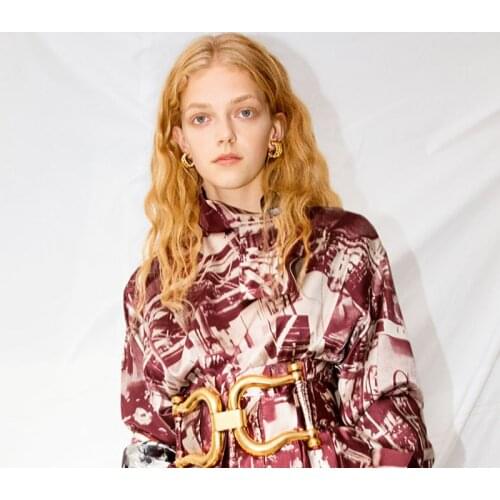 Fashion Geometric Golden Unusual Stud Earrings for Women Vintage Statement Round Twisted Small Earrings 2020 Trendy Jewelry