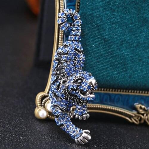 Velishy Brooches For Men