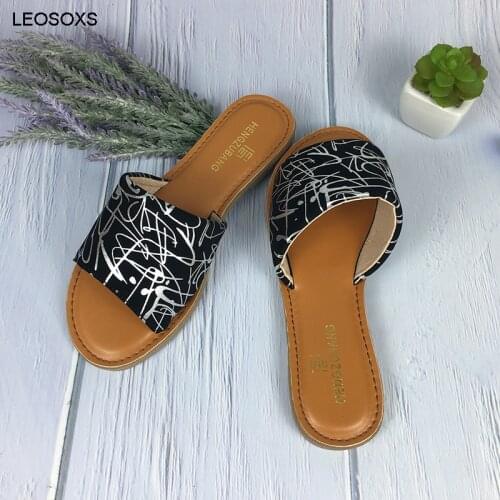 2021 Color Graffiti Womens Slippers Summer Popular Leisure Beach Non-slip Shoes Open Toe Design Light Woman Shoes