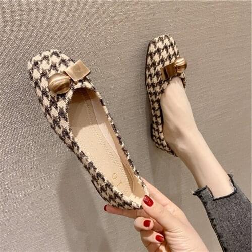 Summer Flat Bottom Shallow Mouth Flats Womens Soft Sole Versatile Check Single Shoes Apricot Square Head 31 32 45 46 Lady Shoe