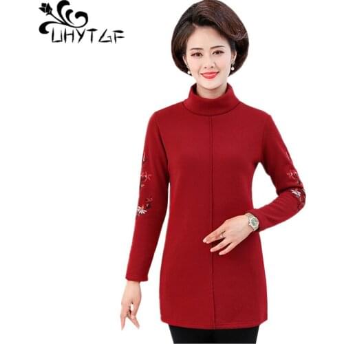 UHYTGF 5XL Plus size t-shirt womens plus velvet thick warm autumn winter t-shirt women clothes embroidered loose top female 1183