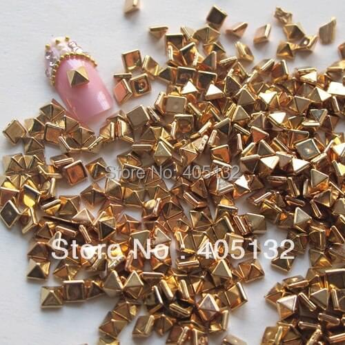 RC-160-1 200pcs/bag 4*4mm Gold Color Sqaure Plastic Spike Stud Nail Art Decoration Cellphone Decoration
