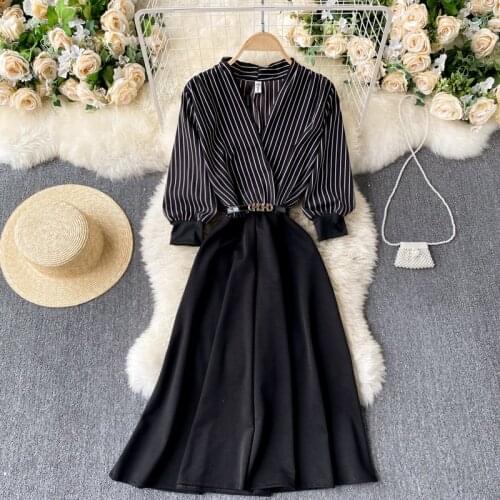 2021 Spring New Temperament Retro Temperament Vestidos Female V-neck Bubble Sleeve Striped Stitching Lace Waist Midi Dress C373