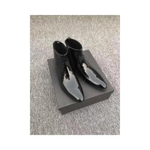 Winter Fashion British Men Top Quality Patent Leather Slip on Boots Breathable Chelsea Boots Male Casual Zapatos De Hombre