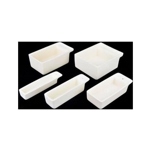 Perforated corundum boat / porcelain boat 99% alumina burning boat Ark square perforated corundum crucible boat boat tube furnac
