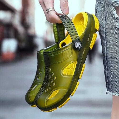 Classic Slip On Garden Clog Shoes Men Quick Drying Summer Beach Slipper Breathable Outdoor Sandals Platform Gardening shoes