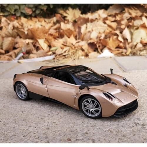 Welly 1:24 golden supercar PAGANI HUAYRA alloy car model die-cast toy car collection gift