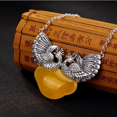 2018 Hot Sale Real Carnelian Restoring Ancient Ways Ms Peacock Plum Flower Inlaid Pomegranate Pendant Clavicle Chain Sets Of