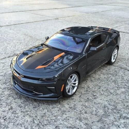 Maisto 1:18 2017 Chevrolet Camaro car alloy car model simulation car decoration collection gift toy Die casting model boy toy