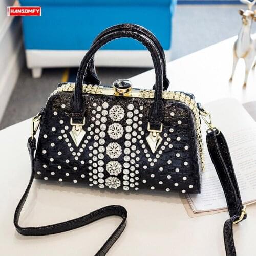 2020 New Luxury Fashion Diamonds Womens Handbag Drill Shell Shoulder Bag Female Rhinestone Slant Messenger Doctor Bags Big