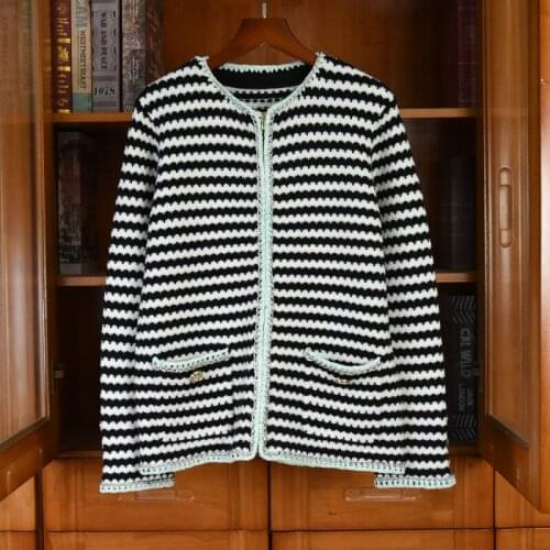 2021 Spring Womens elegant O-neck Wool knitted coat High quality stripe cardigans top C802