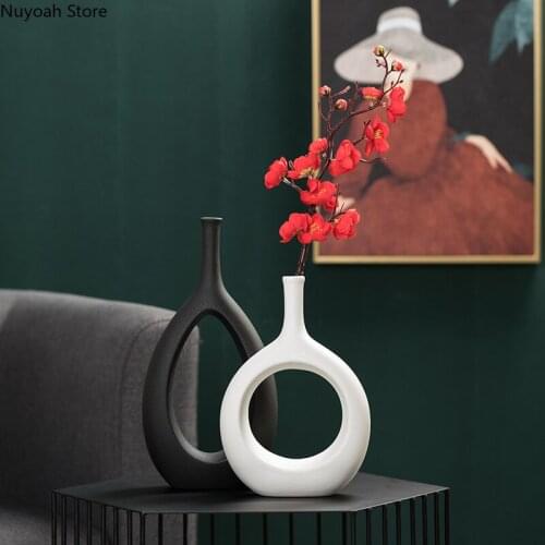 Black and White Ceramic Hollow Vase Living Room Dried Flower Flower Arrangement Container Home Decoration Vase Art Decoration